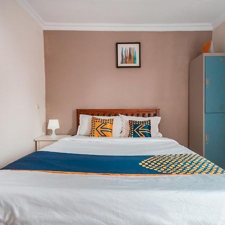 Spot On 2033 Kayumanis Homestay Syariah Jacarta Exterior foto
