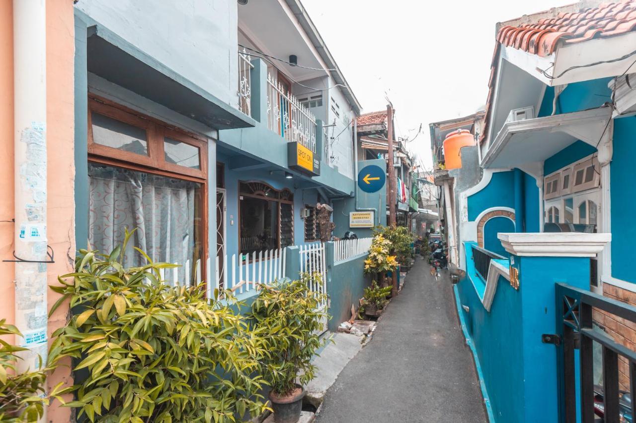 Spot On 2033 Kayumanis Homestay Syariah Jacarta Exterior foto