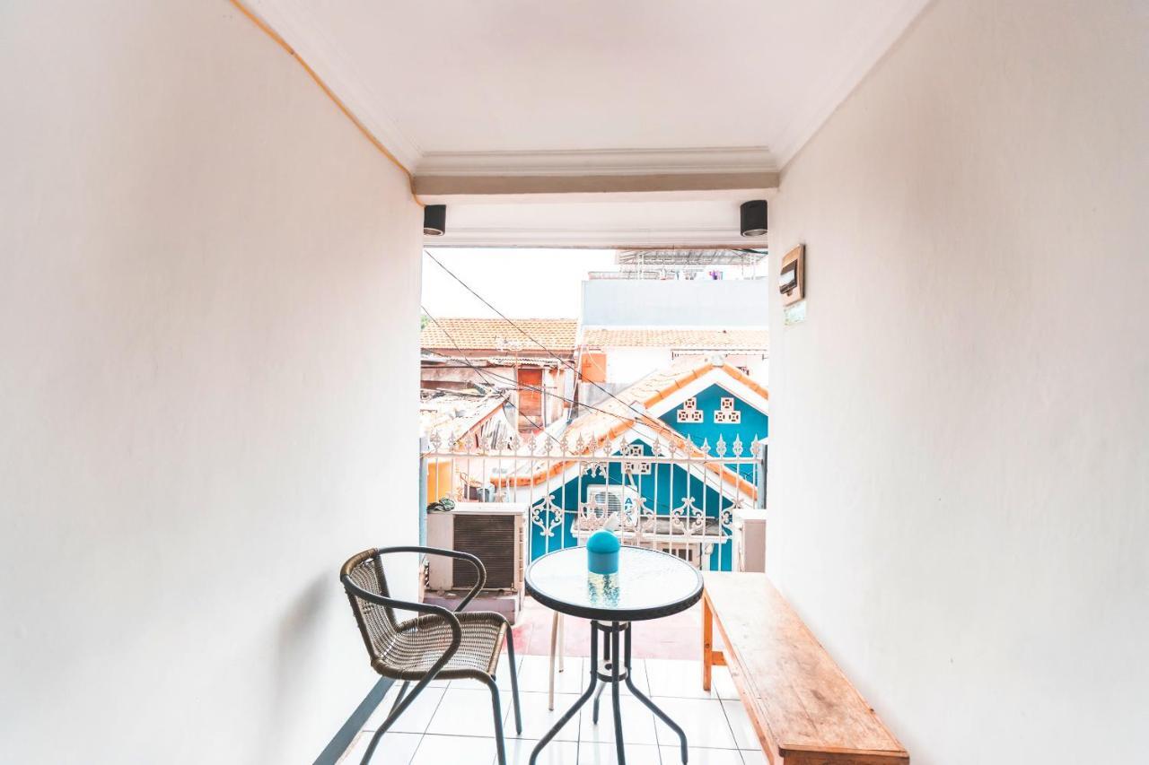 Spot On 2033 Kayumanis Homestay Syariah Jacarta Exterior foto